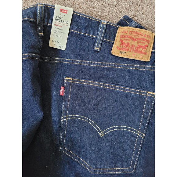 LEVI'S 550 Relaxed B&T Big & Tall Men's Dark Wash Denim Jeans Size 44x36 *NWT* - Picture 2 of 3